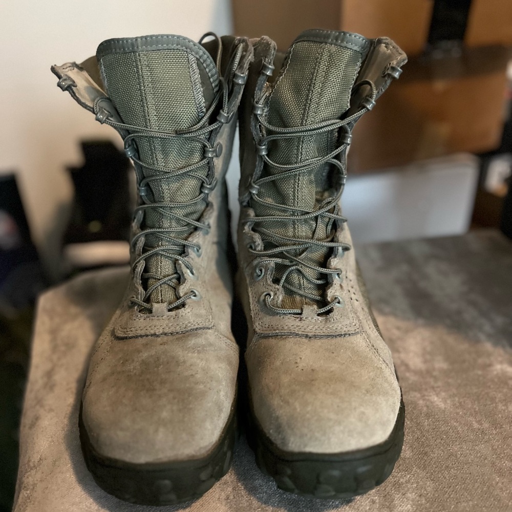 Rocky S2V Steel Toe Tactical Military Boot, Mens size 12W